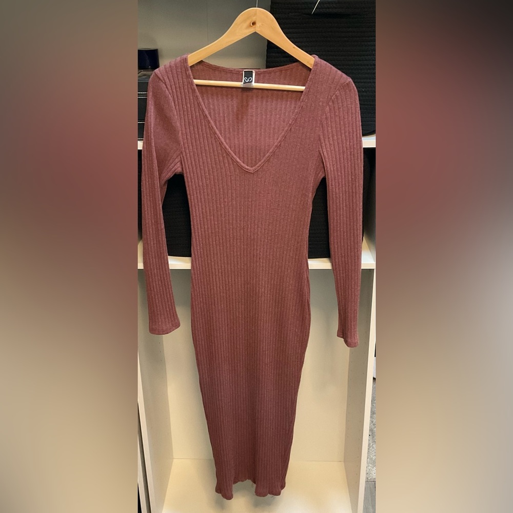 Windsor- Sweater dress- Mauve- Size M